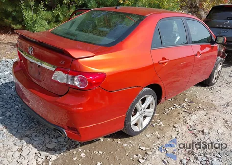 2013 Toyota Corolla S Special Edition z USA, uszkodzony, nr VIN 2T1BU4EE1DC074905